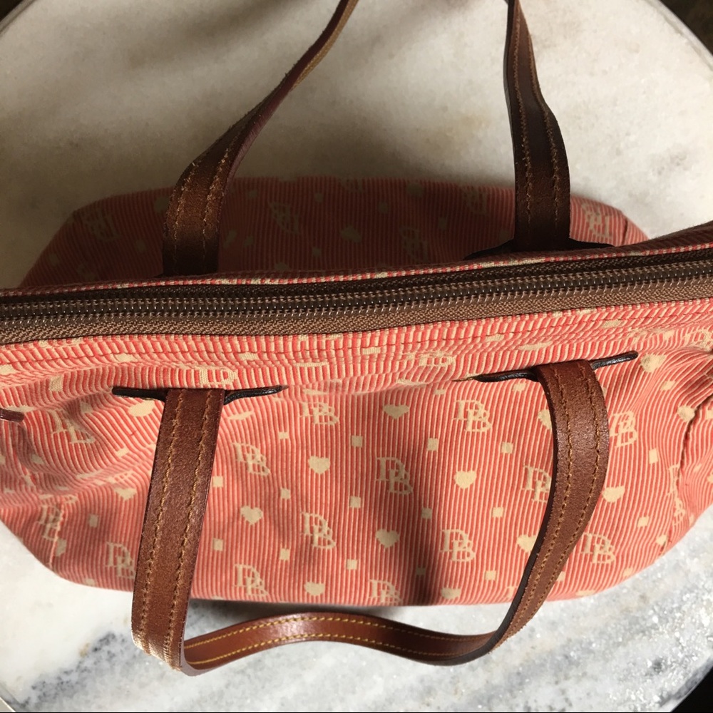 Vintage Dooney & Bourke Canvas Heart Bag - Picture 4 of 7